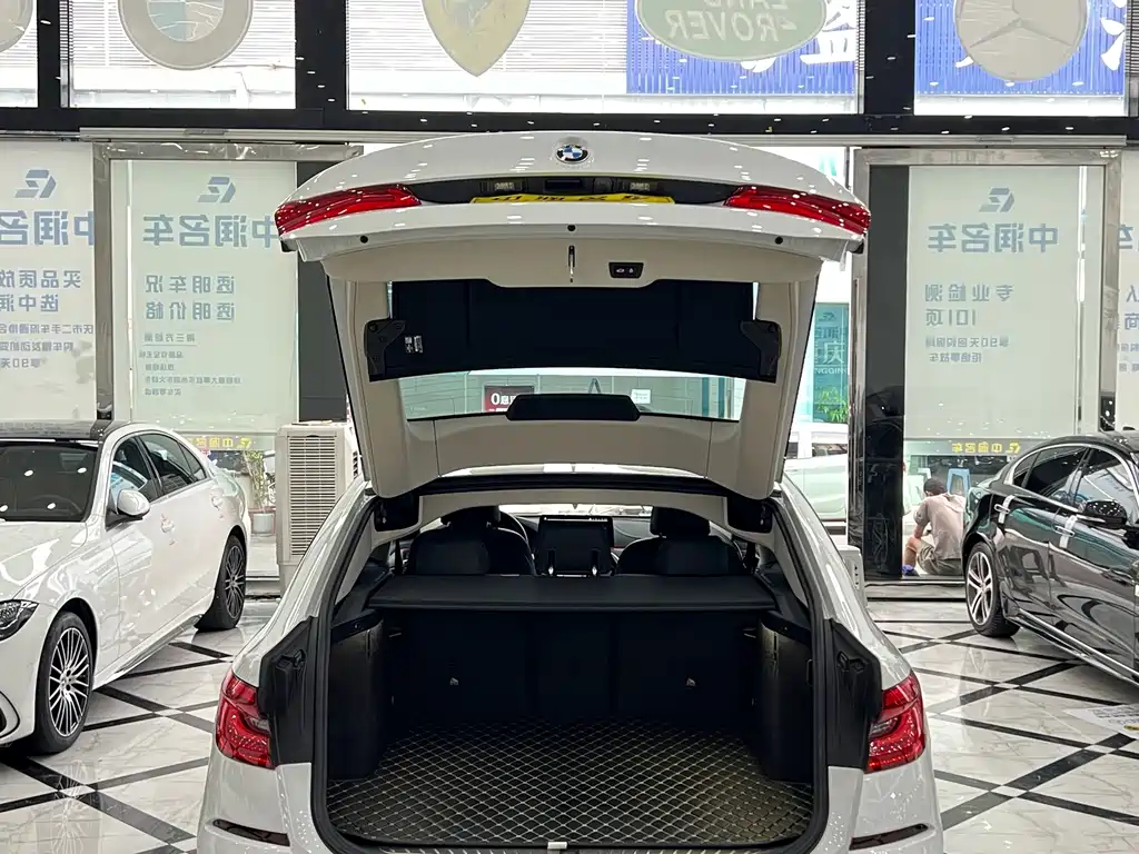 BMW 6 Series GT — миниатюра 12