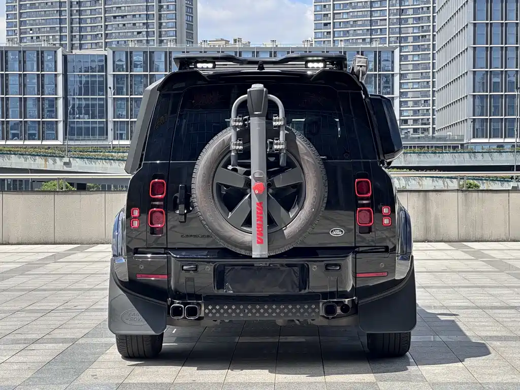 Land Rover Defender — миниатюра 16
