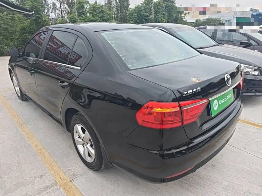 Volkswagen Lavida — миниатюра 5