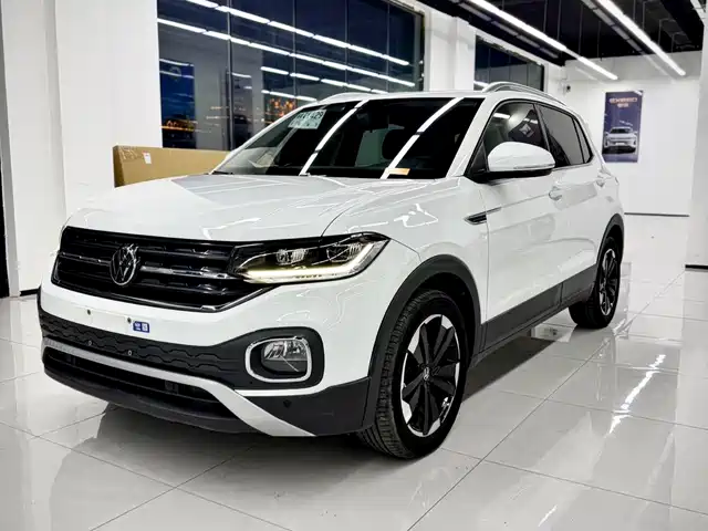 VOLKSWAGEN EXPLORING THE SHADOW 2022