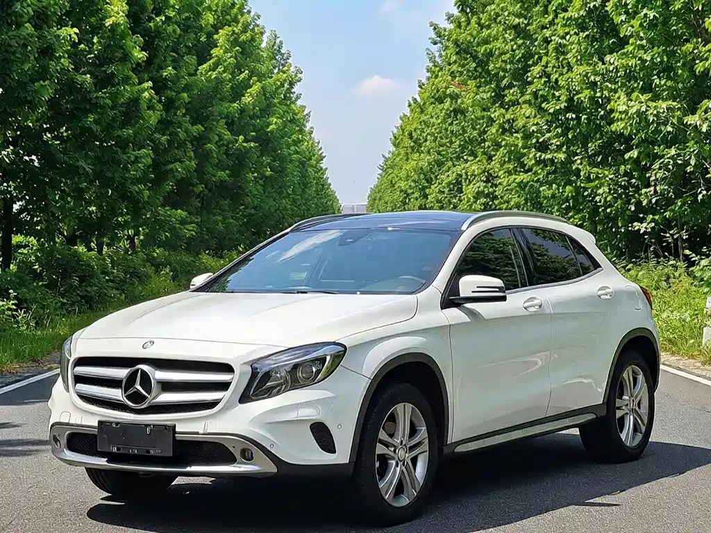 Mercedes-Benz GLA 2016
