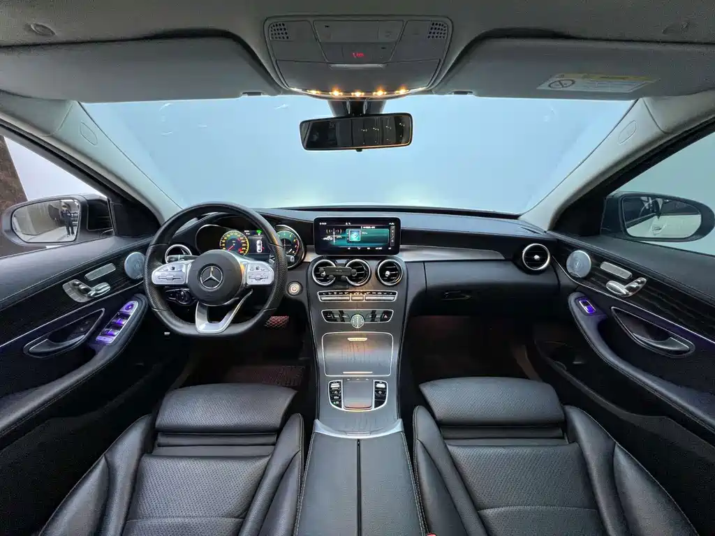 Mercedes-Benz C-Class — миниатюра 7