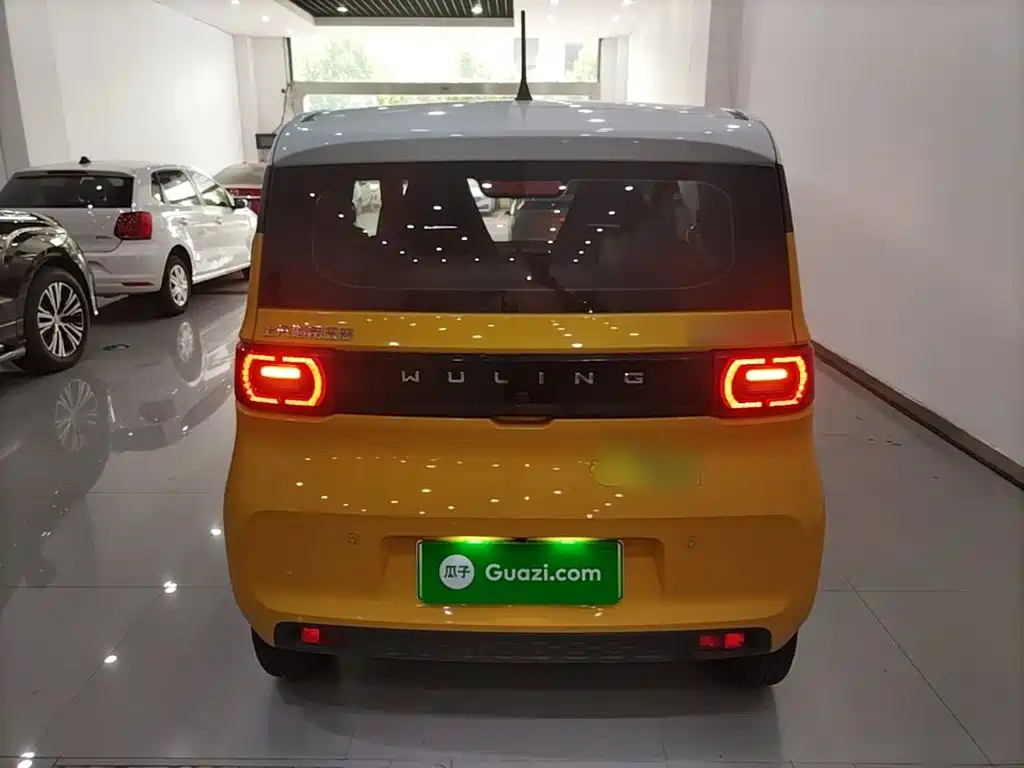 Wuling MINIEV — миниатюра 6