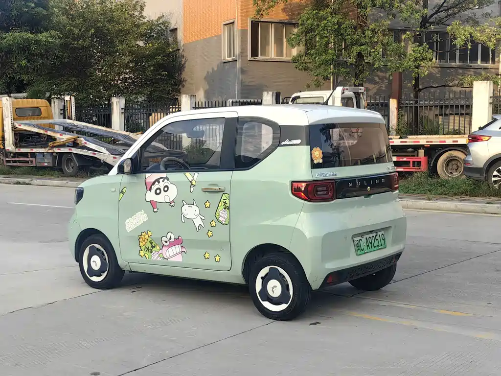 Wuling MINIEV — миниатюра 9