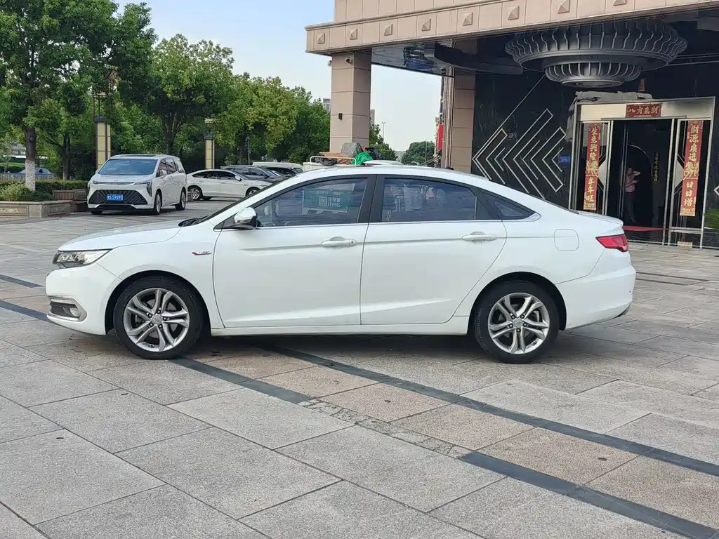 Geely Emgrand GL — миниатюра 7