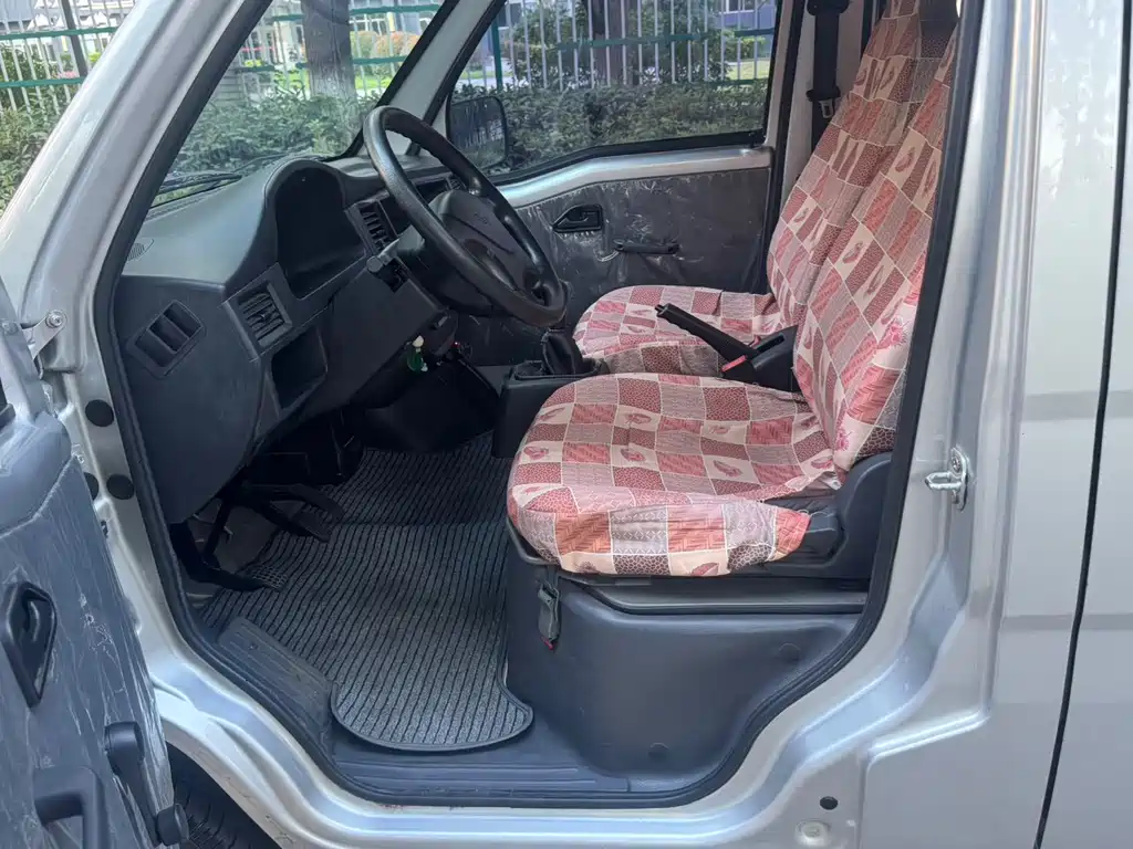 Wuling Zhiguang — миниатюра 9