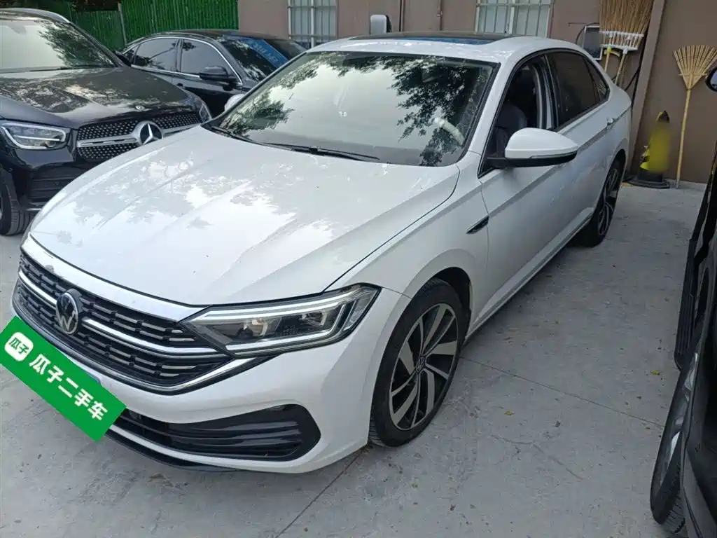 Volkswagen Sagitar 2023