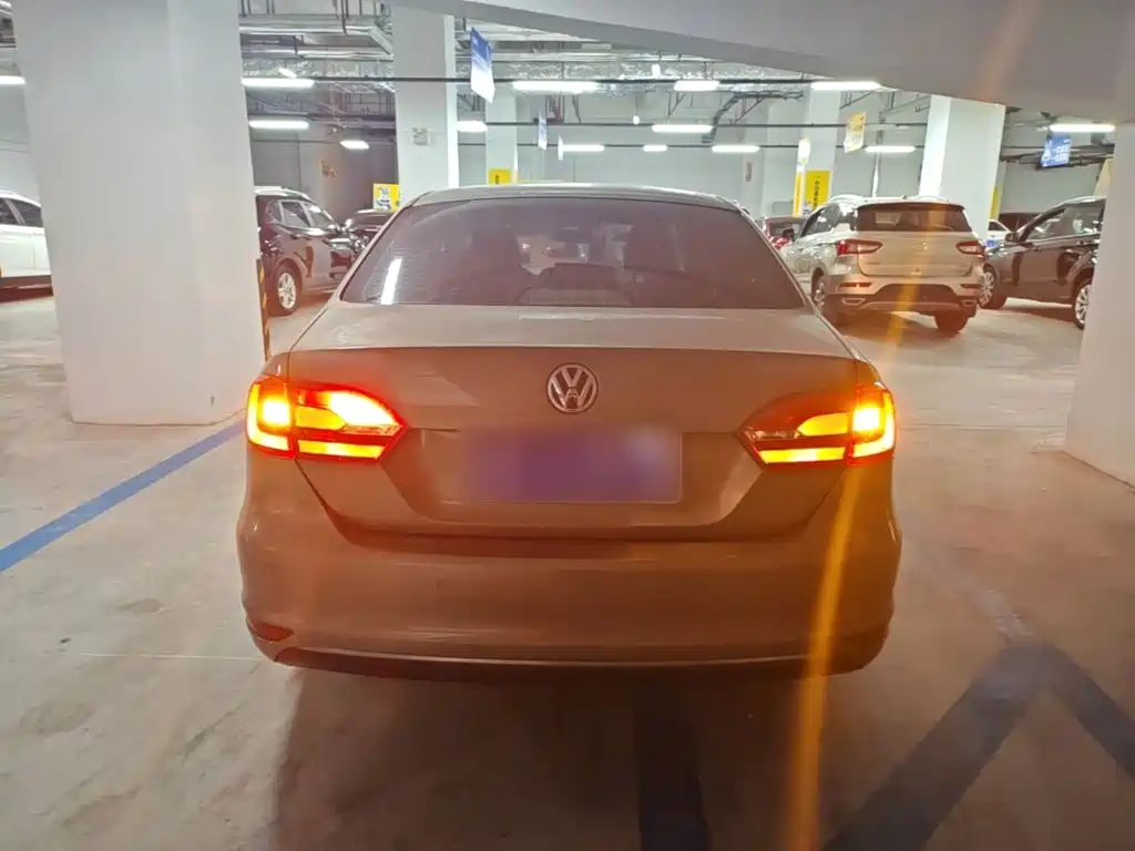 Volkswagen Sagitar — миниатюра 6