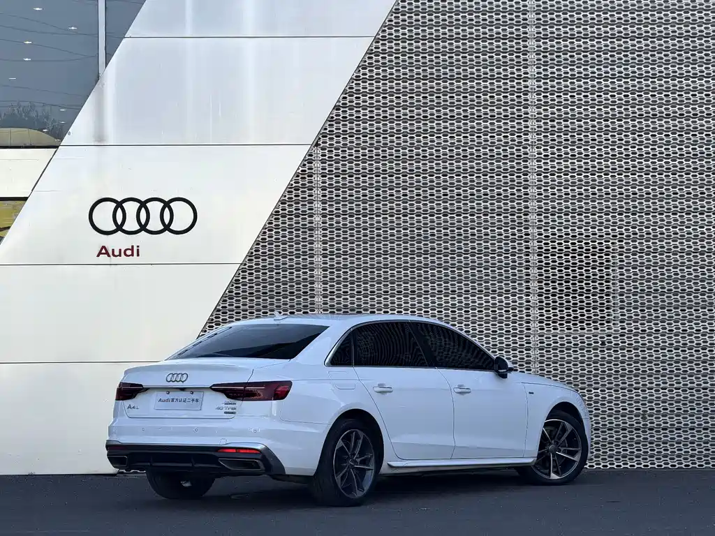 Audi A4L — миниатюра 4