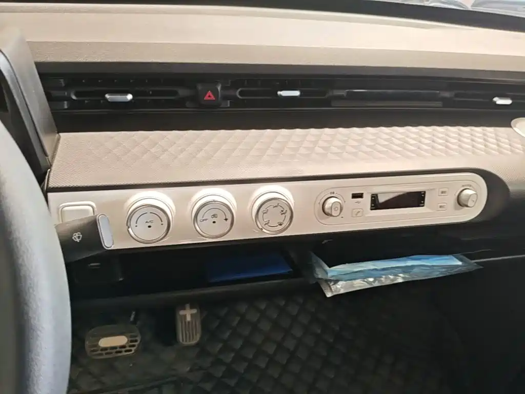 Wuling MINIEV — миниатюра 13
