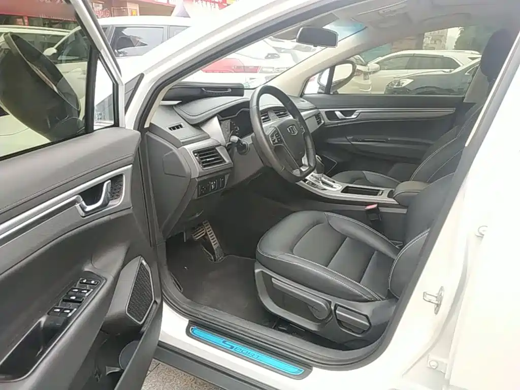 Geely Emgrand GS — миниатюра 16