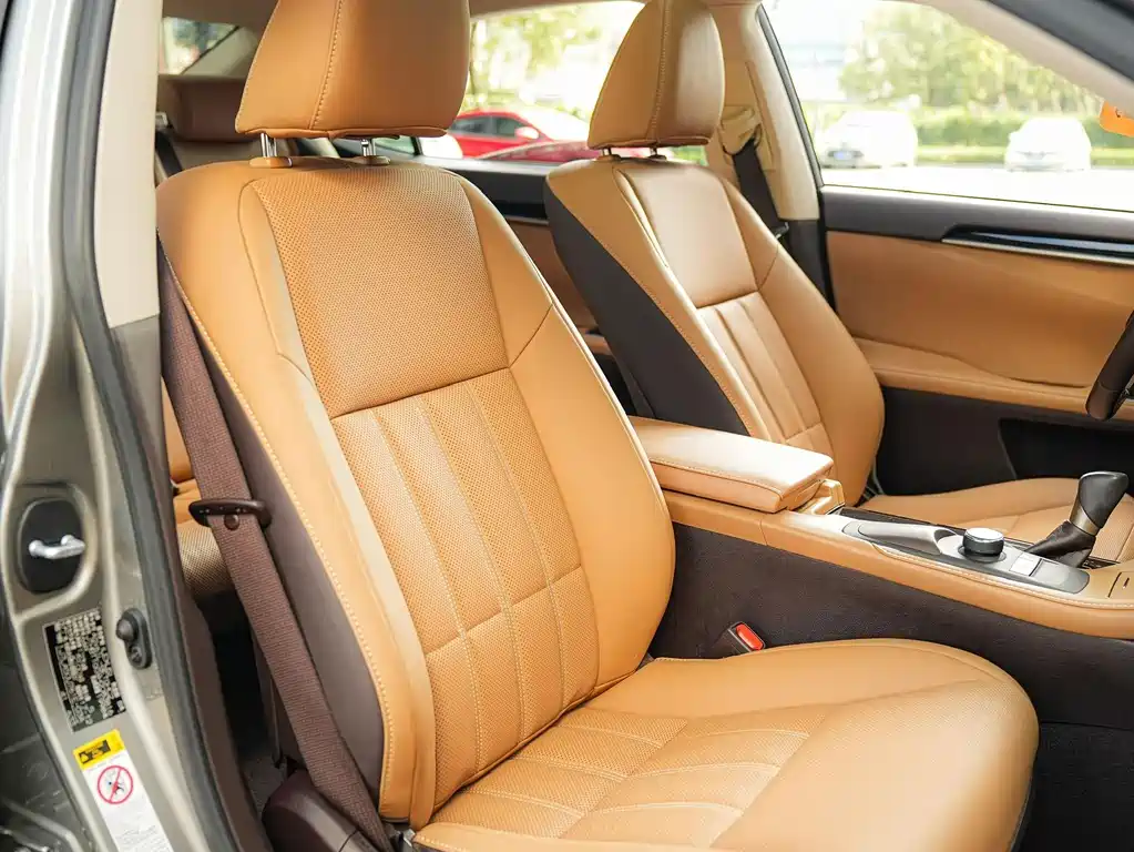 Lexus ES — миниатюра 12