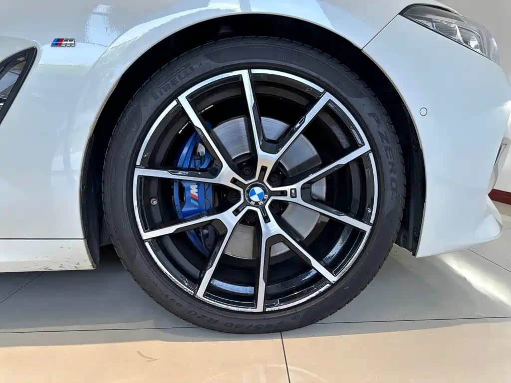 BMW 8 Series — миниатюра 20