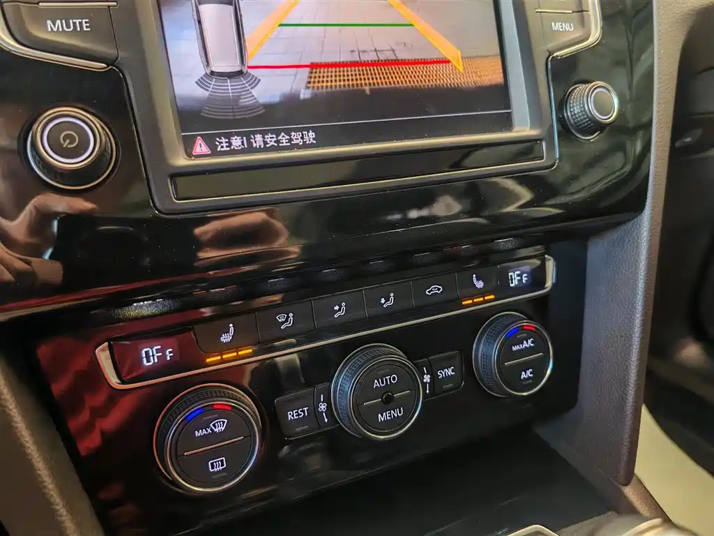 Volkswagen Viloran — миниатюра 8