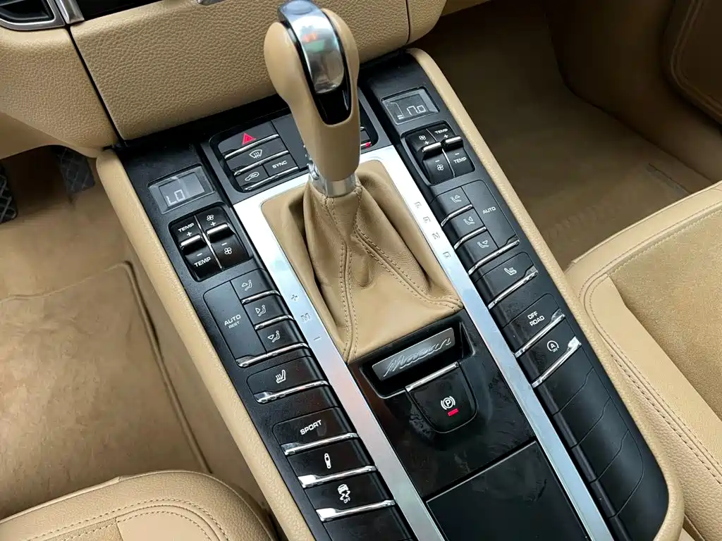 Porsche Macan — миниатюра 18