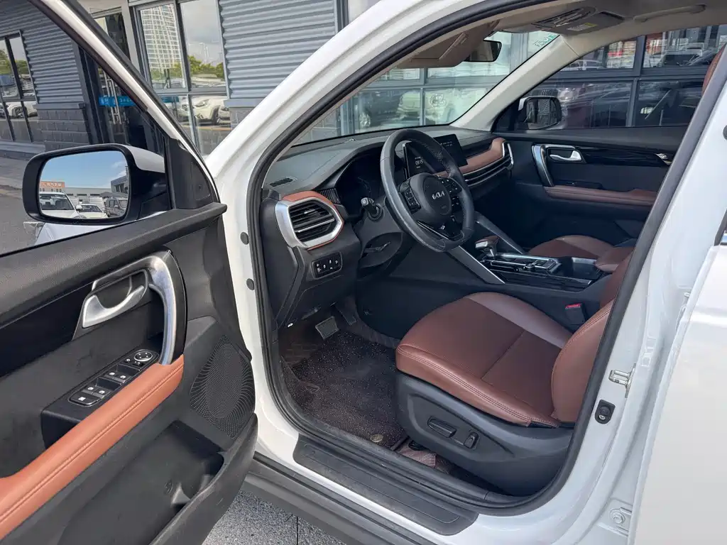 Kia Sportage — миниатюра 12