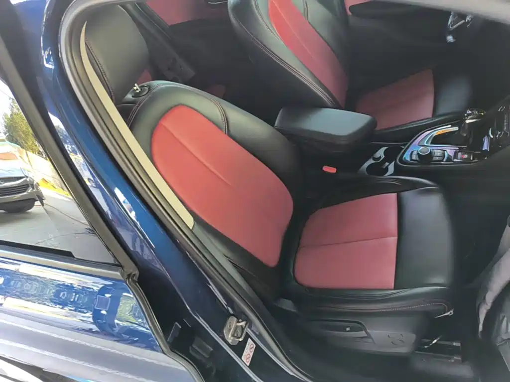BMW 2 Series Active Tourer — миниатюра 25