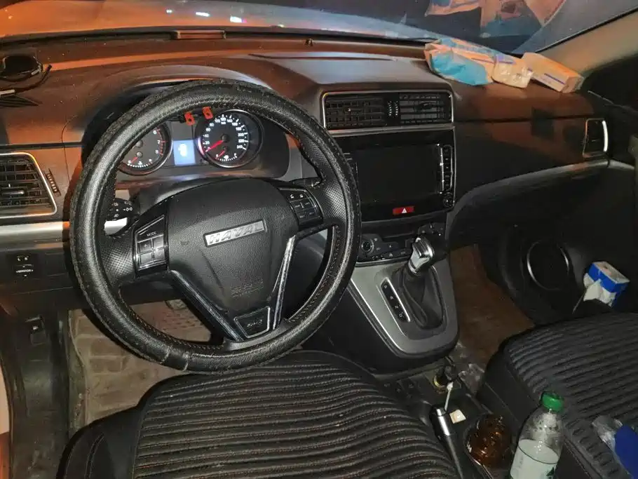 Haval M6 — миниатюра 12
