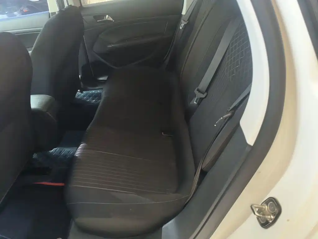 Peugeot 308 — миниатюра 17