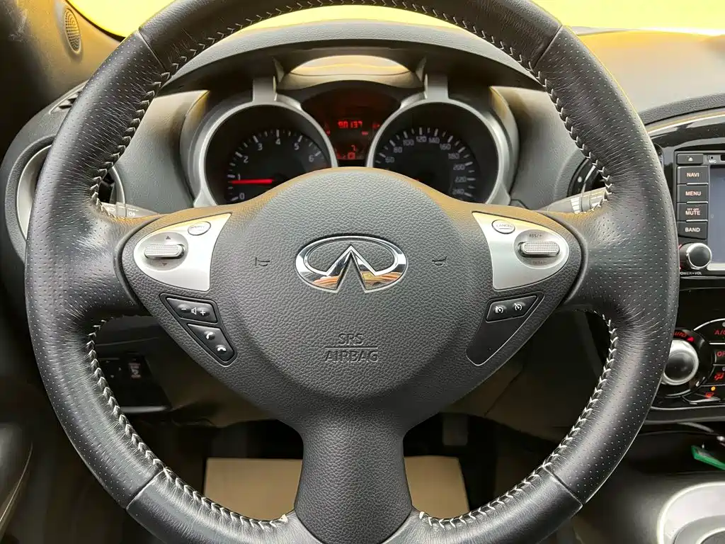 Infiniti ESQ — миниатюра 15