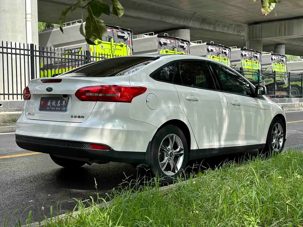Ford Focus — миниатюра 4
