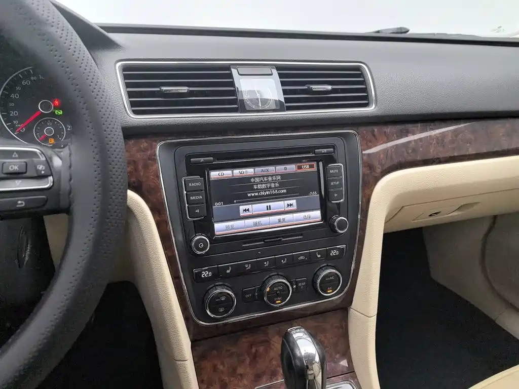 Volkswagen Passat — миниатюра 12