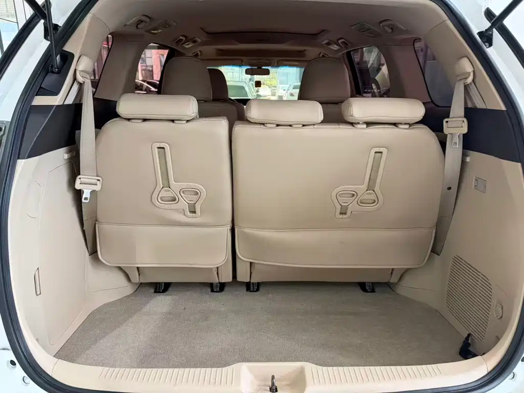 Toyota Previa — миниатюра 17