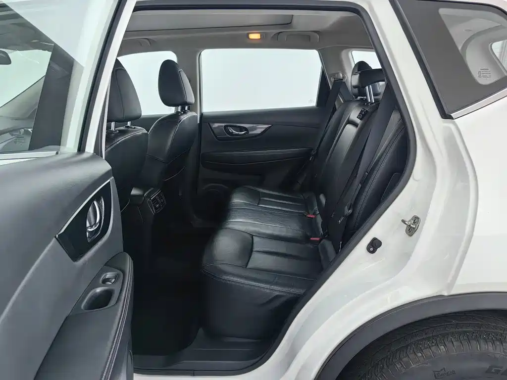 Nissan X-Trail — миниатюра 15