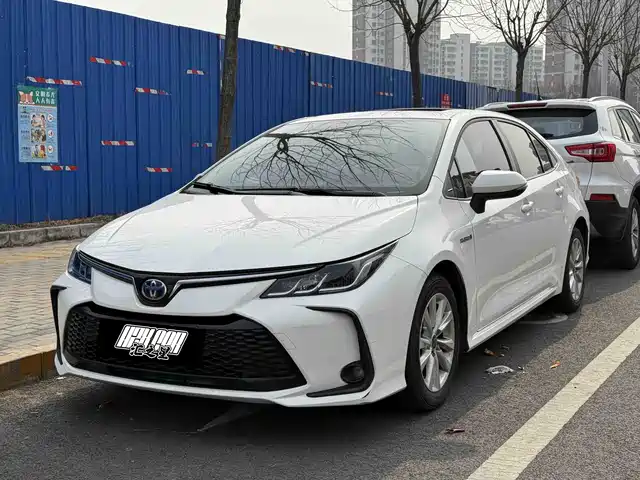 TOYOTA COROLLA 2024
