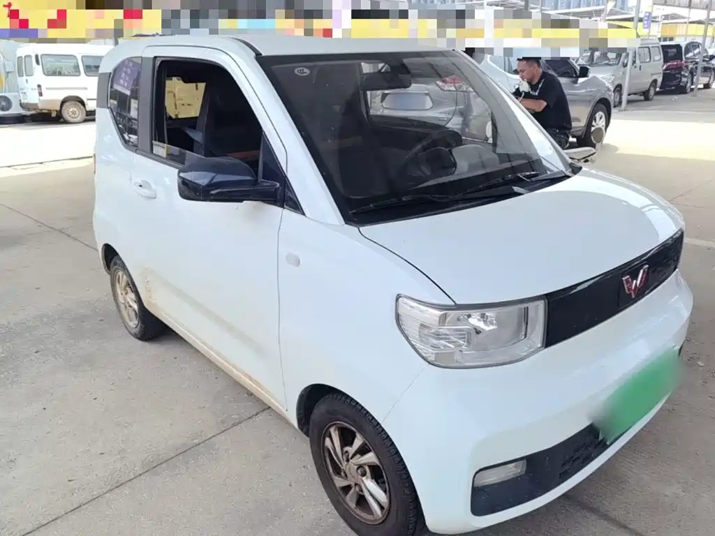 Wuling MINIEV — миниатюра 4