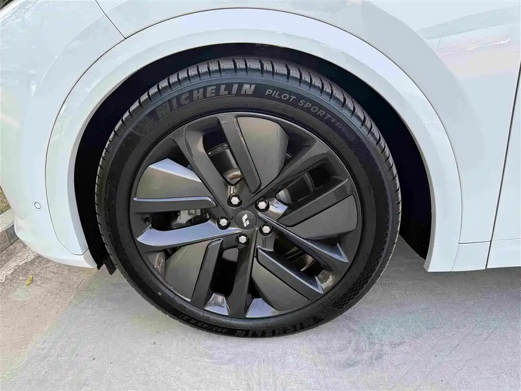 Li Auto Li L7 — миниатюра 4