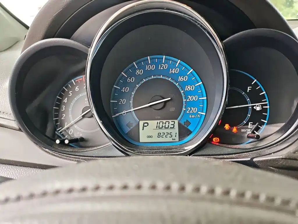 Toyota Yaris L — миниатюра 7