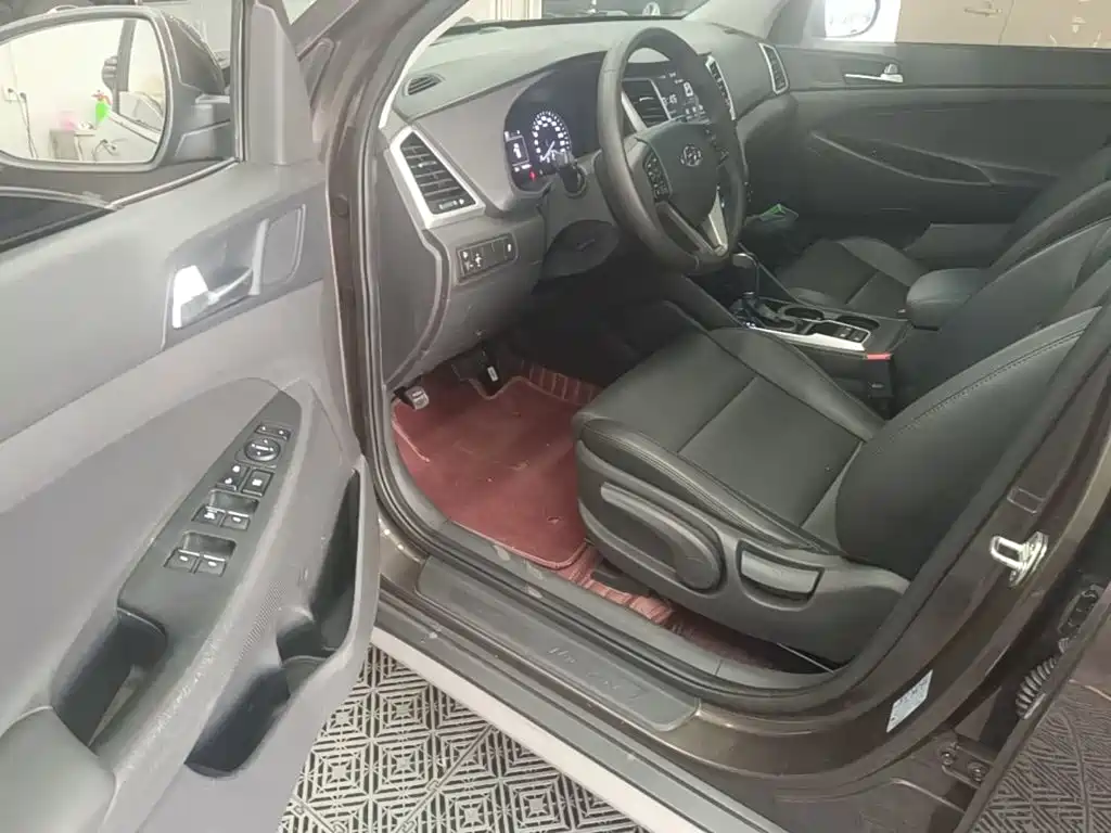 Hyundai Tucson — миниатюра 16