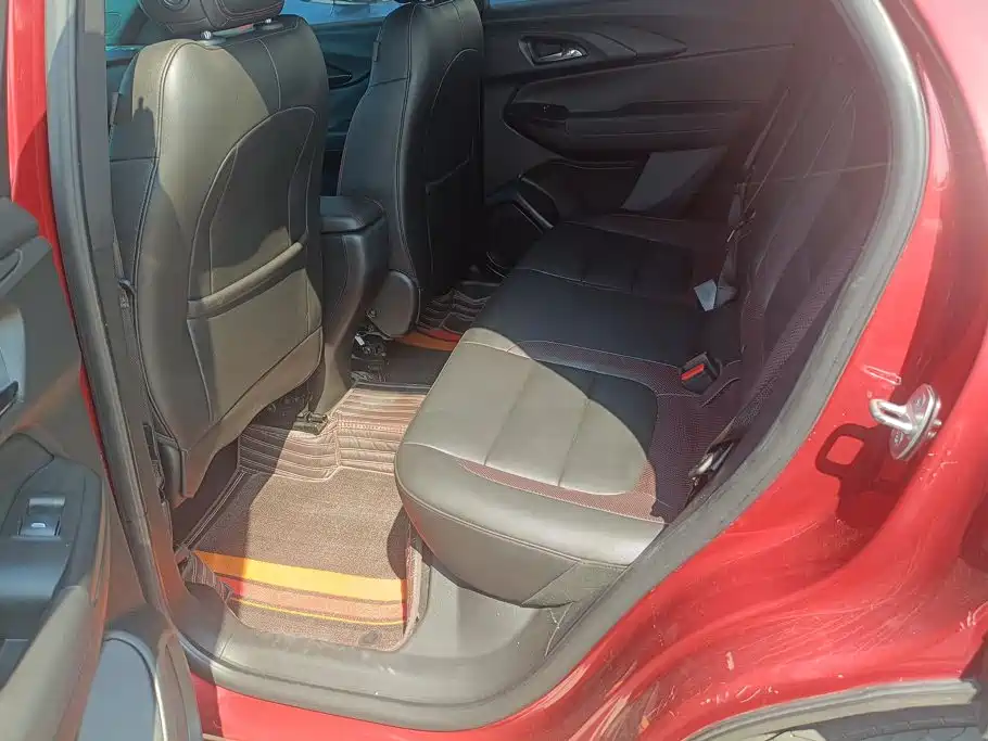 Chevrolet Tracker — миниатюра 11