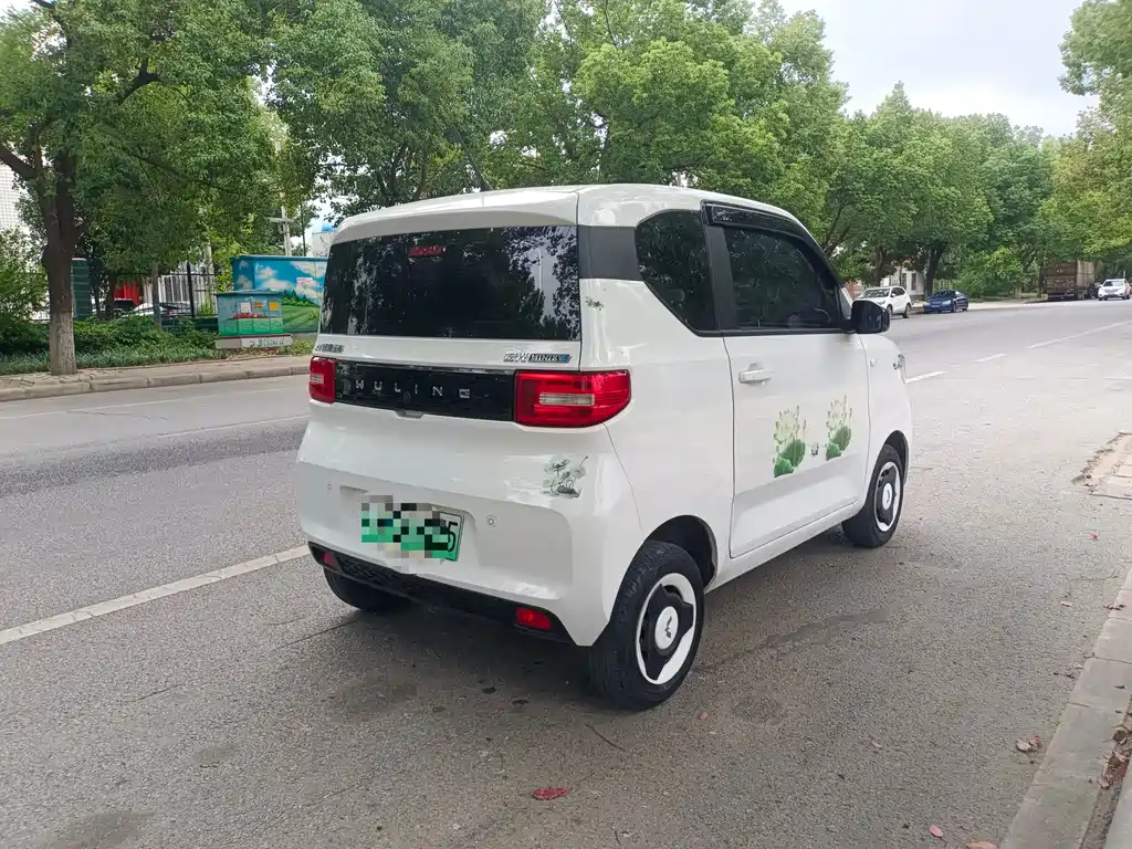 Wuling MINIEV — миниатюра 9