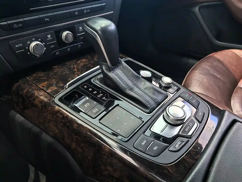 Audi A6L — миниатюра 10