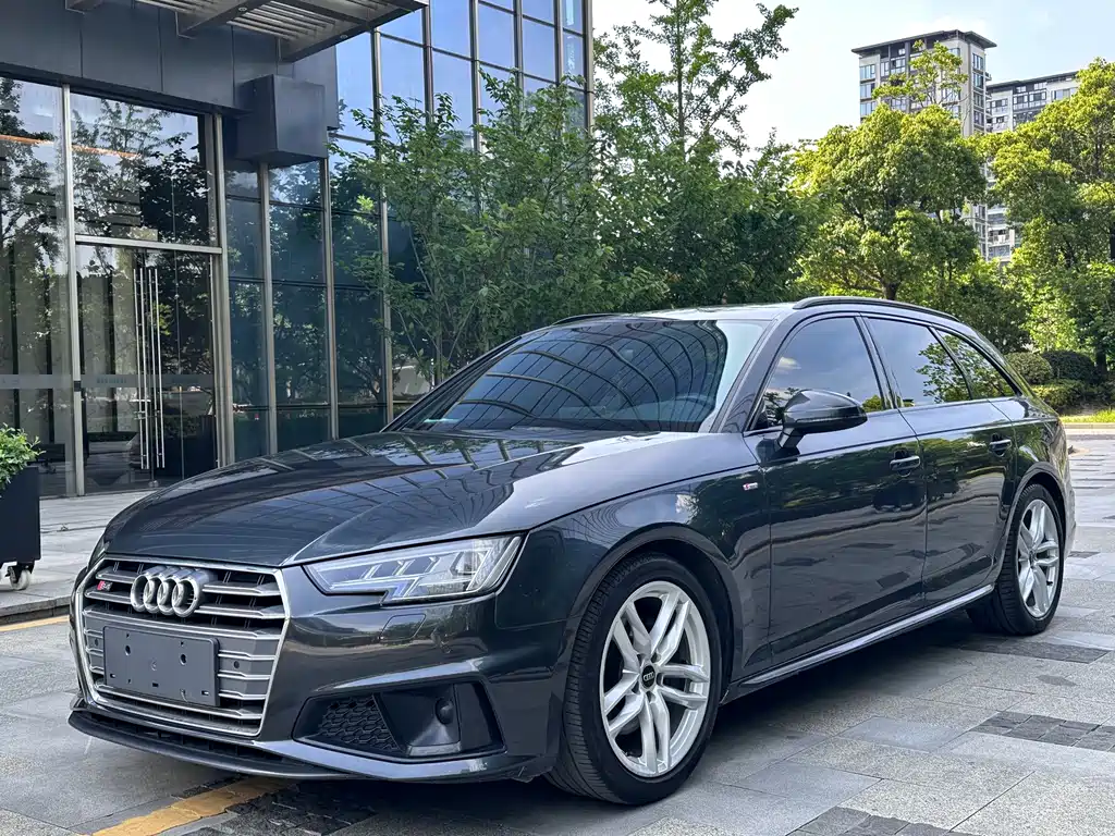 Audi A4 (Import) 2020