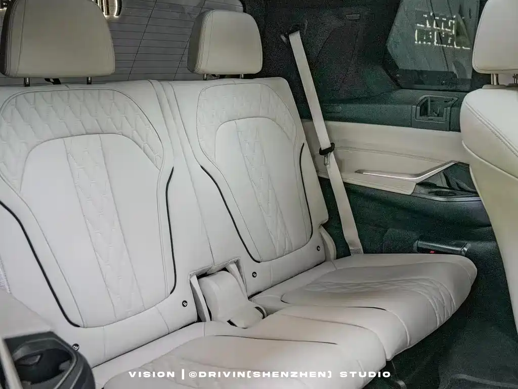 BMW X7 — миниатюра 8