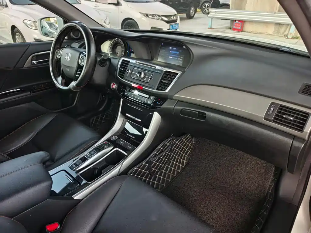 Honda Accord — миниатюра 4