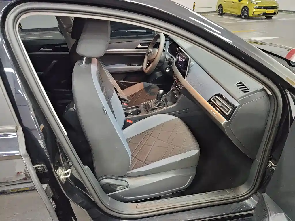 Volkswagen Lavida — миниатюра 10