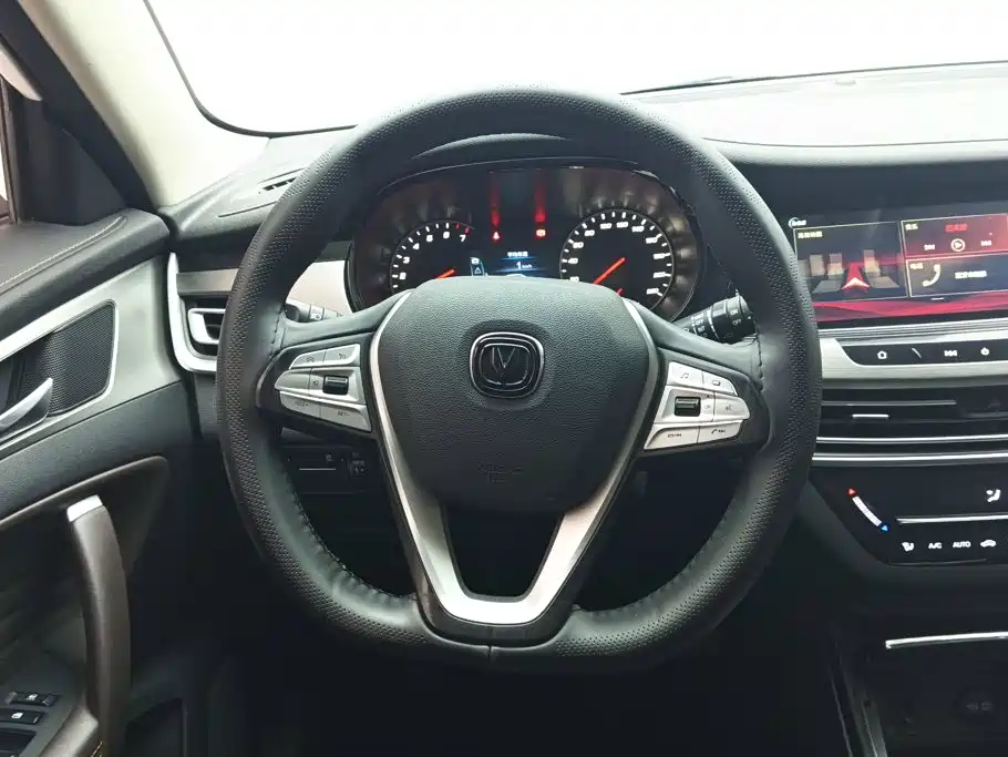 Changan CS35PLUS — миниатюра 15