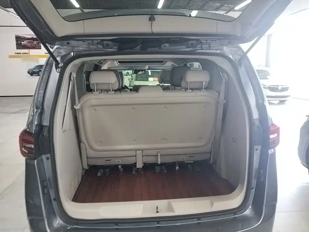 Buick GL8 — миниатюра 19