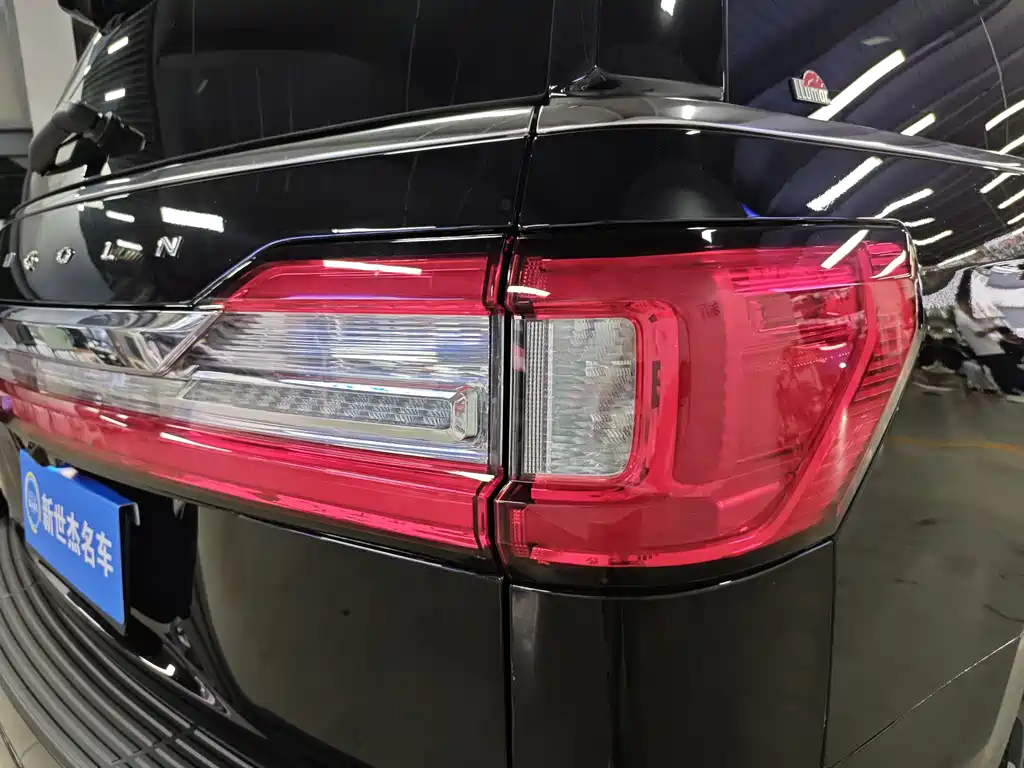 Lincoln Navigator — миниатюра 7