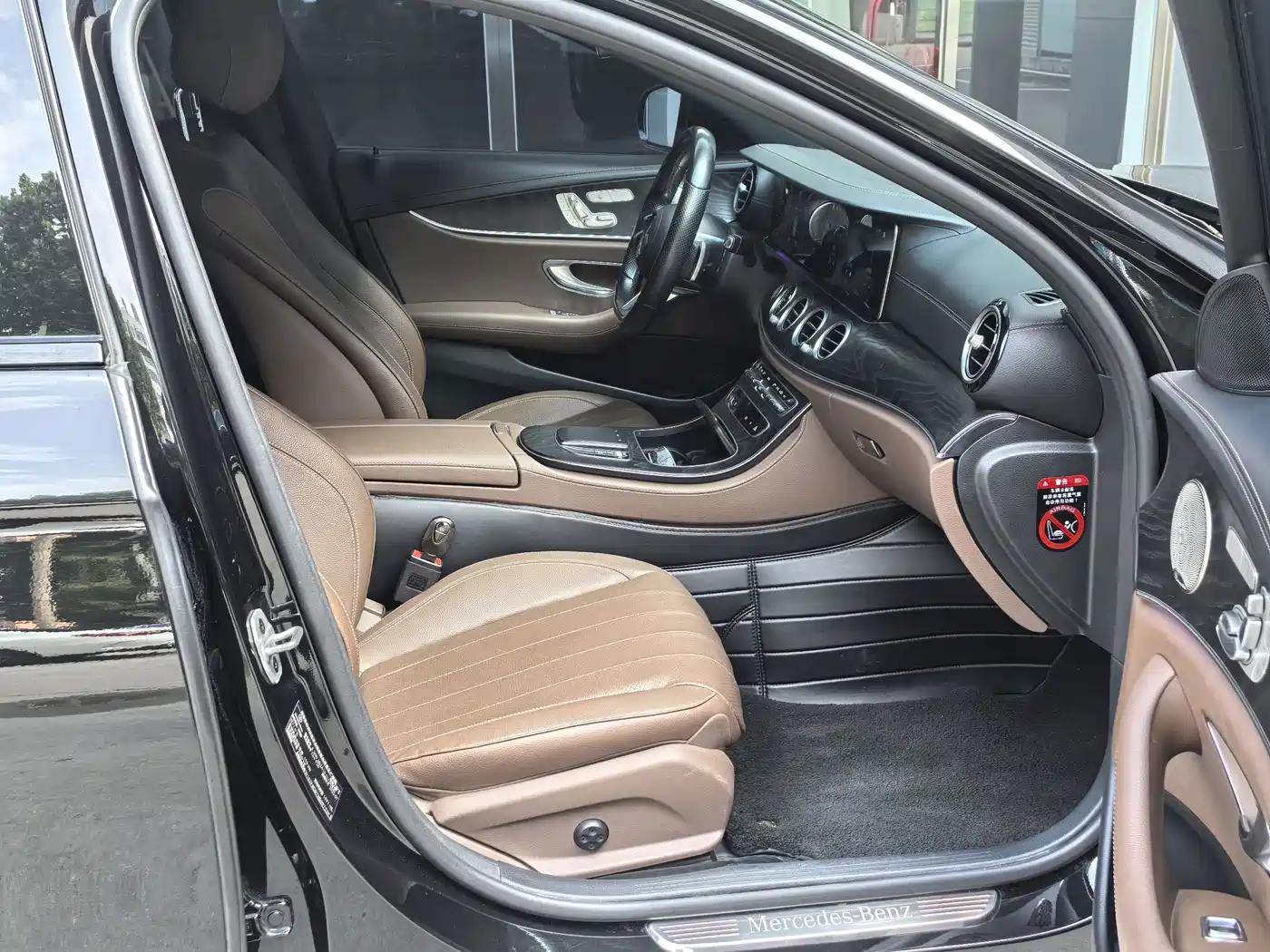 Mercedes-Benz E-Class 2023 Черный из Китая, фото 4