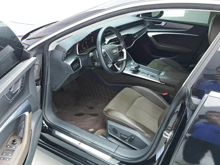 Audi A7L — миниатюра 9