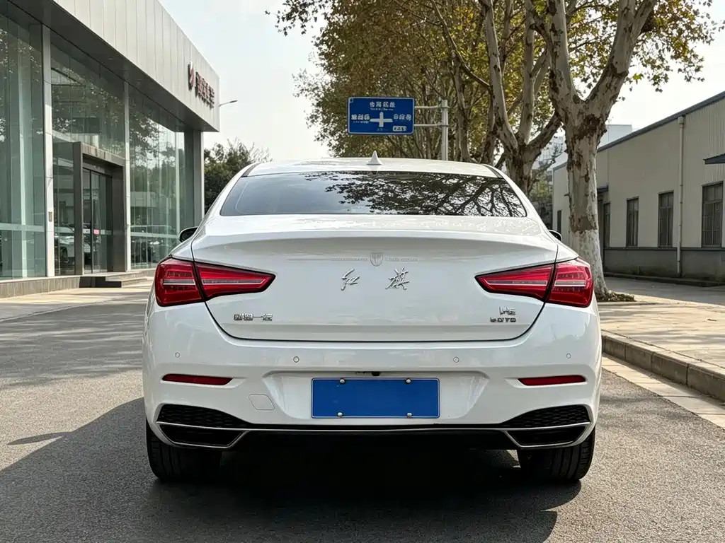 Hongqi Hongqi H5 — миниатюра 8