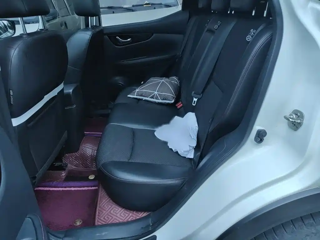 Nissan Qashqai — миниатюра 15