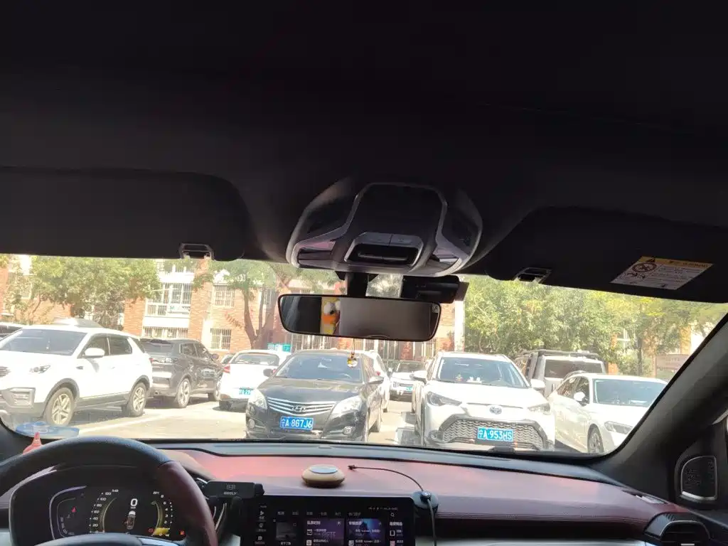 Geely Binyue — миниатюра 14