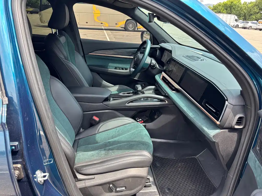 Geely Xingyue L — миниатюра 11