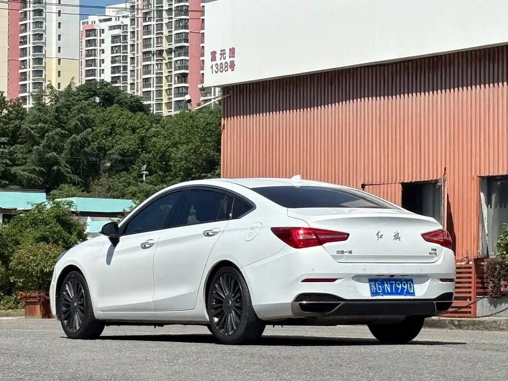 Hongqi Hongqi H5 — миниатюра 4